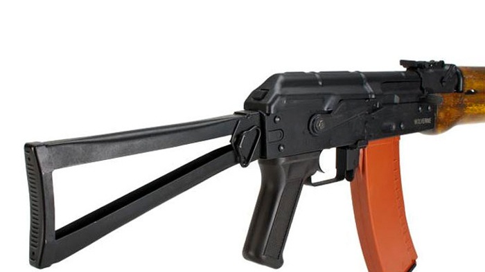 2GO様 東京マルイM4CQB-R&CIMA製AK(リアルウッドモデル) 2GO様 東京マルイM4CQB-R&CIMA製AK(リアルウッドモデル)