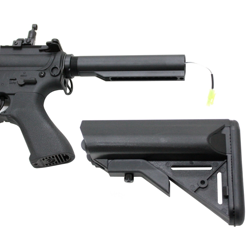 CYMA製　M4A1 CM.207 電動ガン バッテリー・充電器・BB弾付き CYMA製 M4A1 CM.207 電動ガン バッテリー・充電器・BB弾付き