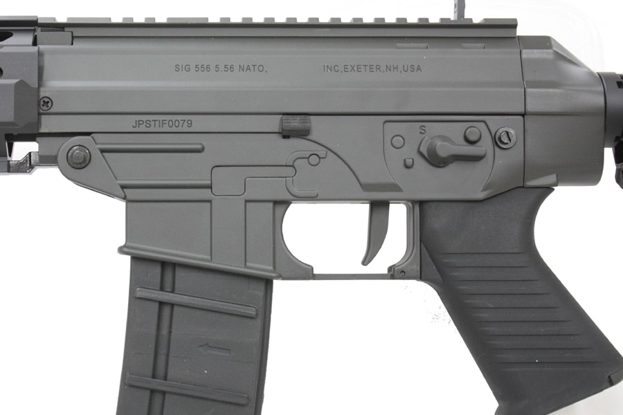 CM001BBK SIG 556 SWAT フルメタル電動ガン BK【180日間安心保証つき