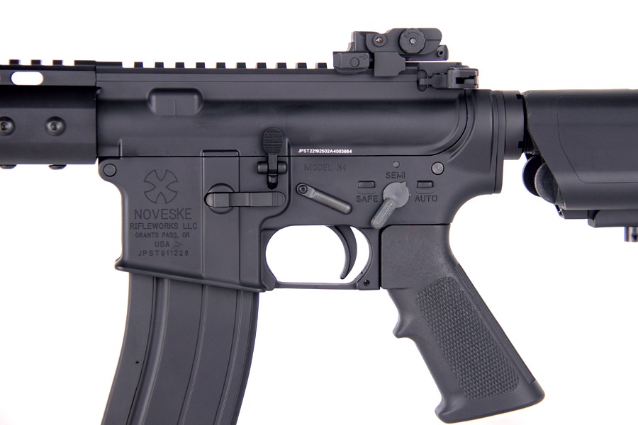 S&T NOVESKE NSR 13インチ フルメタル ガスブローバック BK