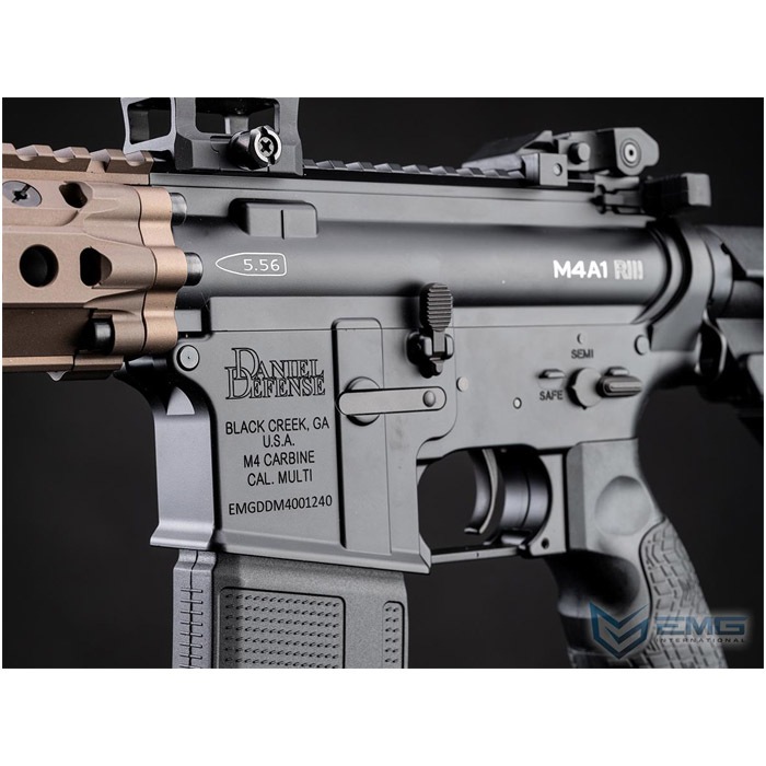 【厳選特価】DD M4A1 RISIII フルメタル ETU電動ガン 2トーン ≪CYMA ETU（電子トリガー）搭載モデル≫