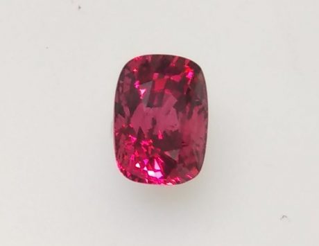 ミャンマー産 レッドスピネル(非加熱) 1.03ct No.1904J01-08 | ルース 