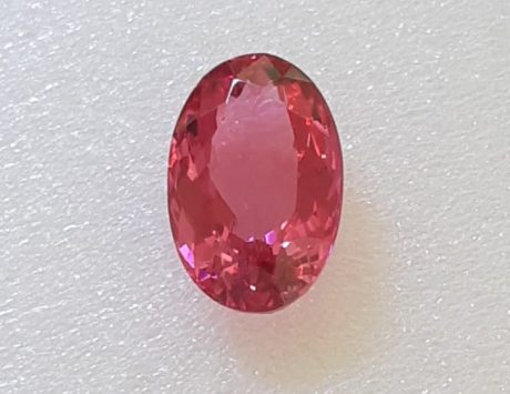 タンザニア産 レッドスピネル(非加熱) 1.93ct No.1803-10-06b | ルース 