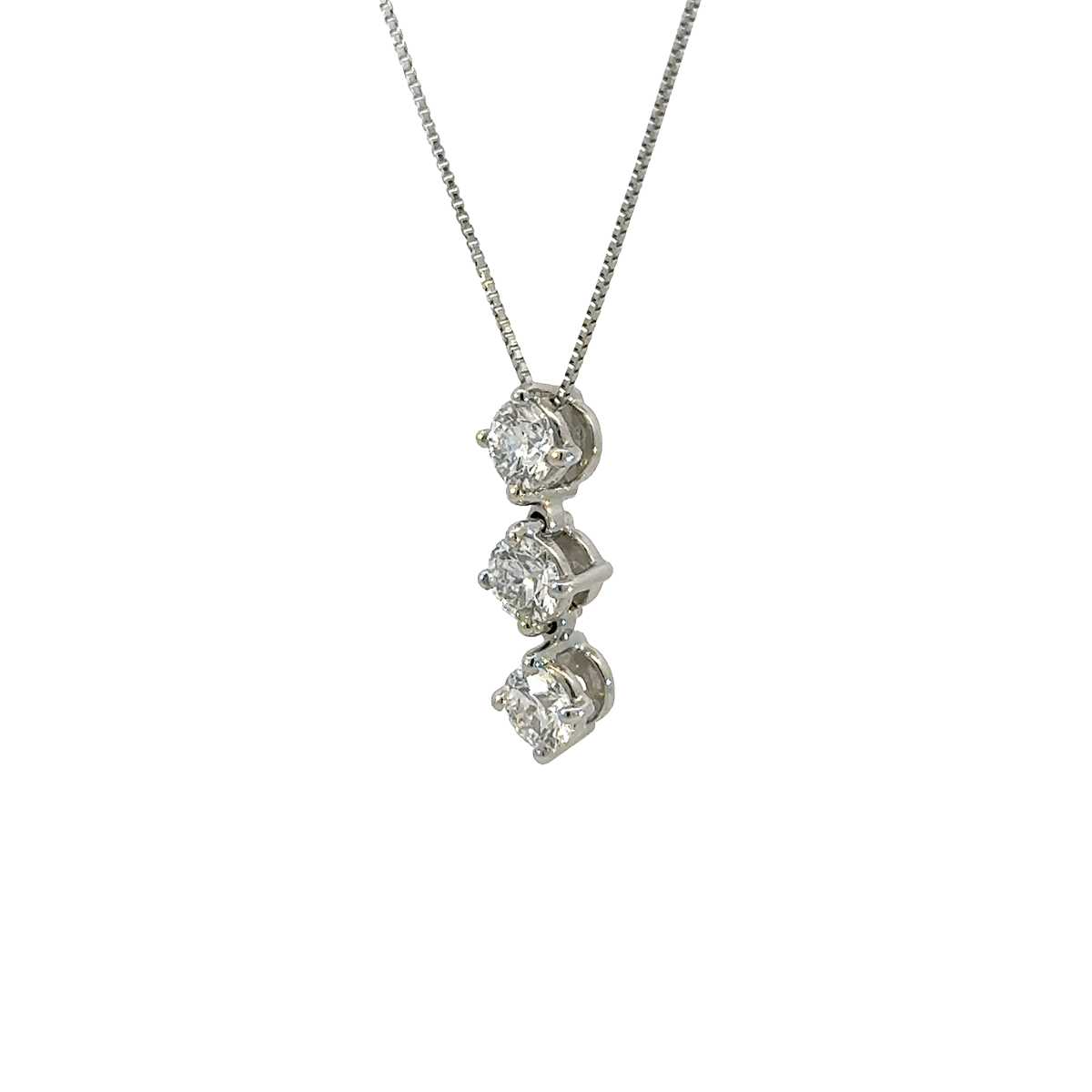 13.  PT スリーストーン(トリロジー)ダイヤモンドペンダント 【0.276/0.277/0.281ct】（中央宝石研究所鑑定書付）