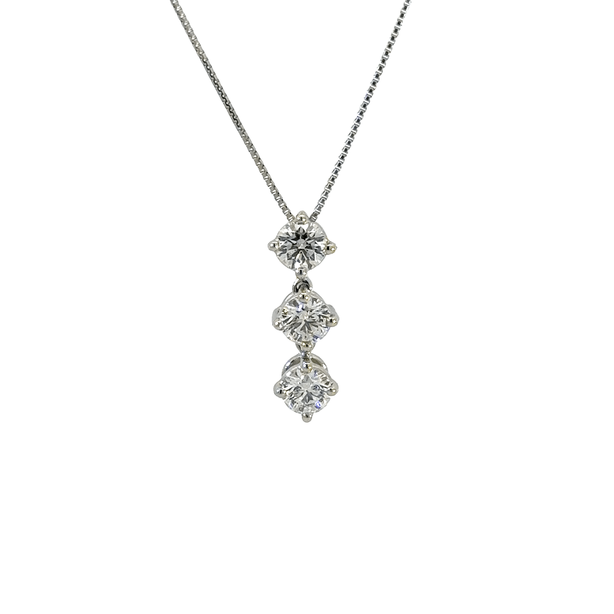 13.  PT スリーストーン(トリロジー)ダイヤモンドペンダント 【0.276/0.277/0.281ct】（中央宝石研究所鑑定書付）