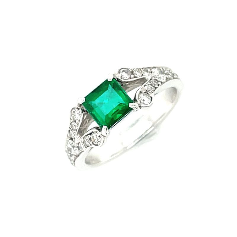 152 PT コロンビア産エメラルドリング EME0.77ct D0.491ct （鑑別書付 