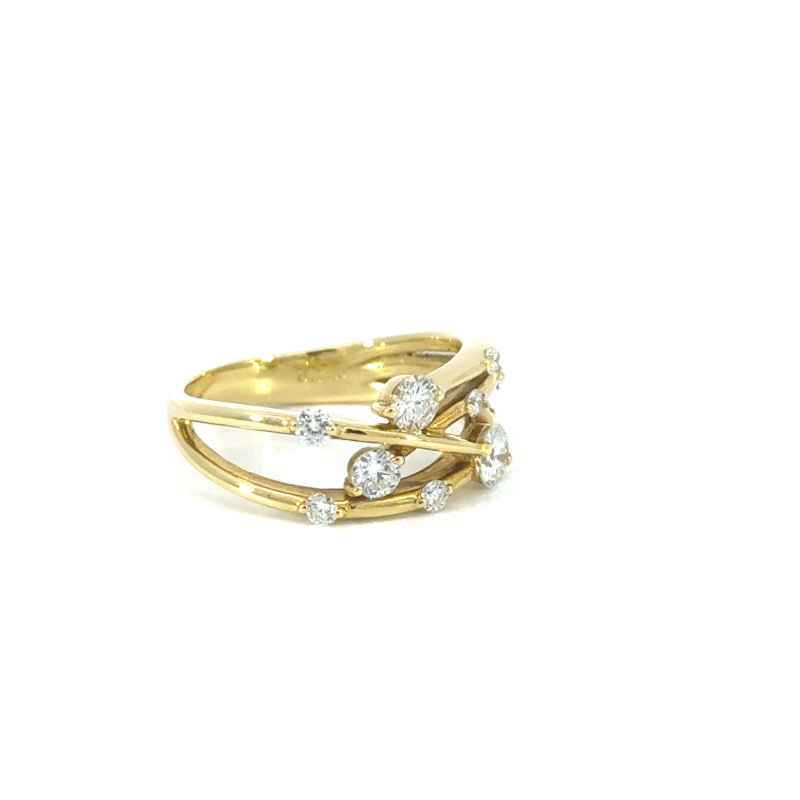 49. K18 デザインダイヤモンドリング 【0.706ct】(鑑別書付き)