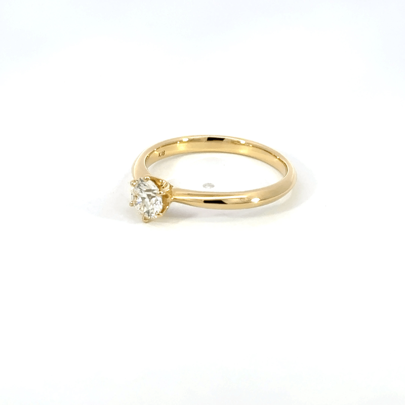 188.K18 3EXHC一粒ダイヤモンドリング 【0.551ct】(中央宝石研究所鑑定書付き)