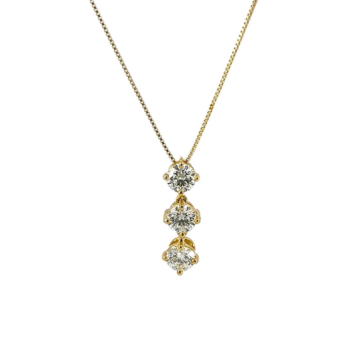 189.  K18 3EXHCスリーストーン(トリロジー)ダイヤモンドペンダント 【0.301/0.307/0.317ct】（中央宝石研究所鑑定書付）