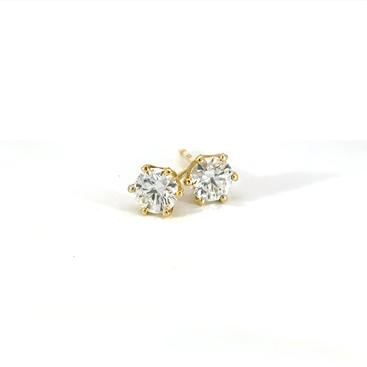 200.K18 3EXHC一粒ダイヤモンドピアス 0.313ct/0.306ct(中央宝石研究所鑑定書付)