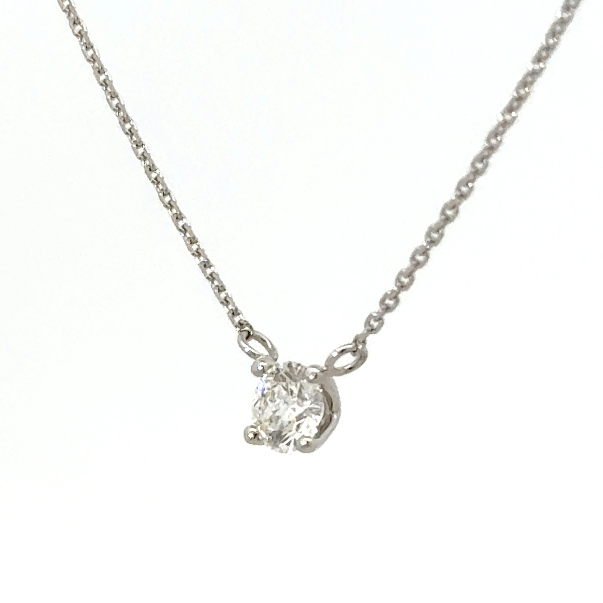 301.PT 一粒ダイヤモンドペンダント 【0.307ct】（中央宝石研究所鑑定書付）