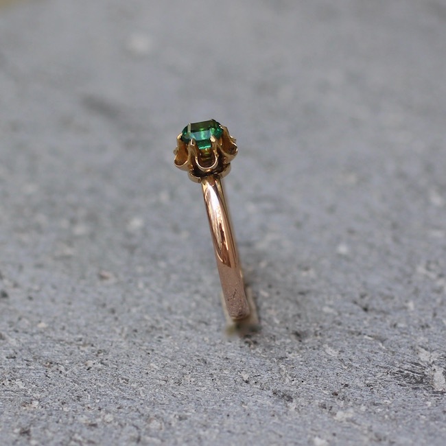 ジプシーリング　エメラルド　アンティーク 英国 アンティーク ジプシーリング エメラルド 18k モーガン 蔵人