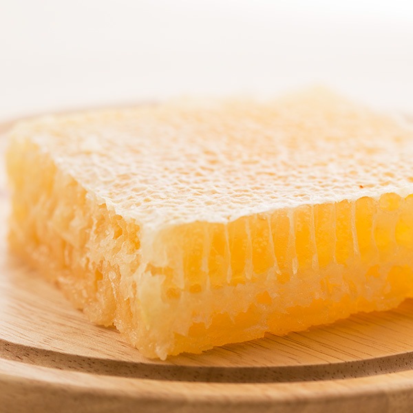 巣蜜（コムハニー）400g ギフト箱入り ハンガリー産 巣みつ