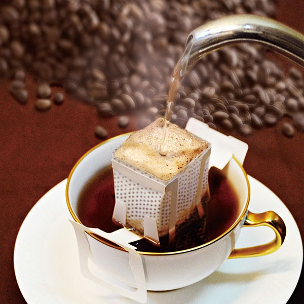 コーヒー＆蜂蜜羊羹ギフト（ドリップバッグコーヒー5袋・はちみつ珈琲羊羹200g）ギフト箱入り