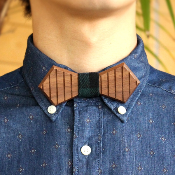 Wooden BowTie Lily