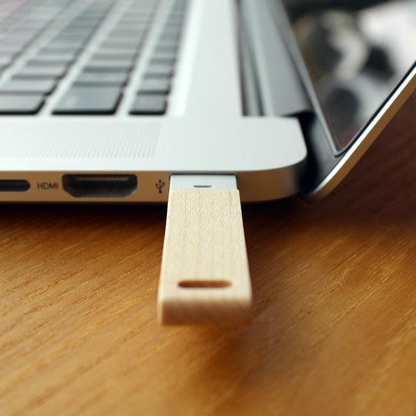 メープルのみ 16gb Usb Memory 木製usbメモリー北欧風デザイン おしゃれな北欧風木製雑貨 贈り物 名入れギフト Hacoaオンラインストア メープルのみ 16gb Usb Memory 木製usbメモリー北欧風デザイン おしゃれな北欧風木製雑貨 贈り物 名入れギフト Hacoaオンラインストア