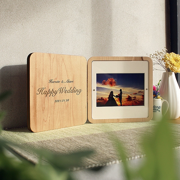 Engraved Photo Stand 【刻印代込】