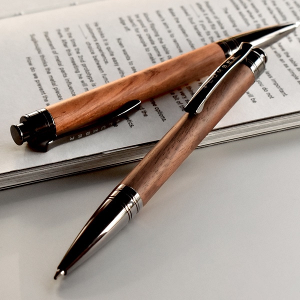 BALLPOINT PEN KNOCK