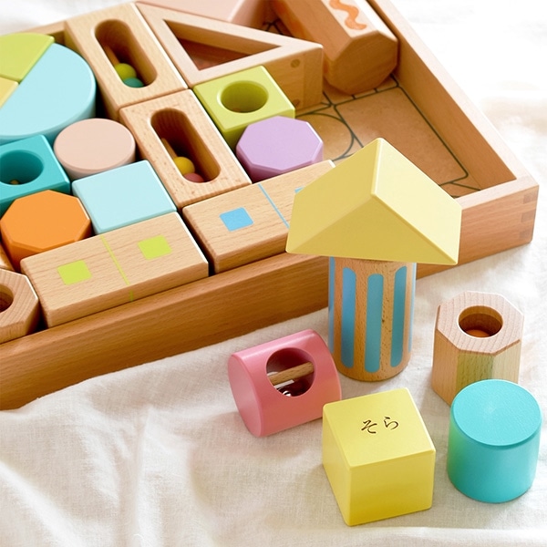 名入れ無料】音いっぱいつみき｜音が鳴る木製積み木 知育玩具 GENI