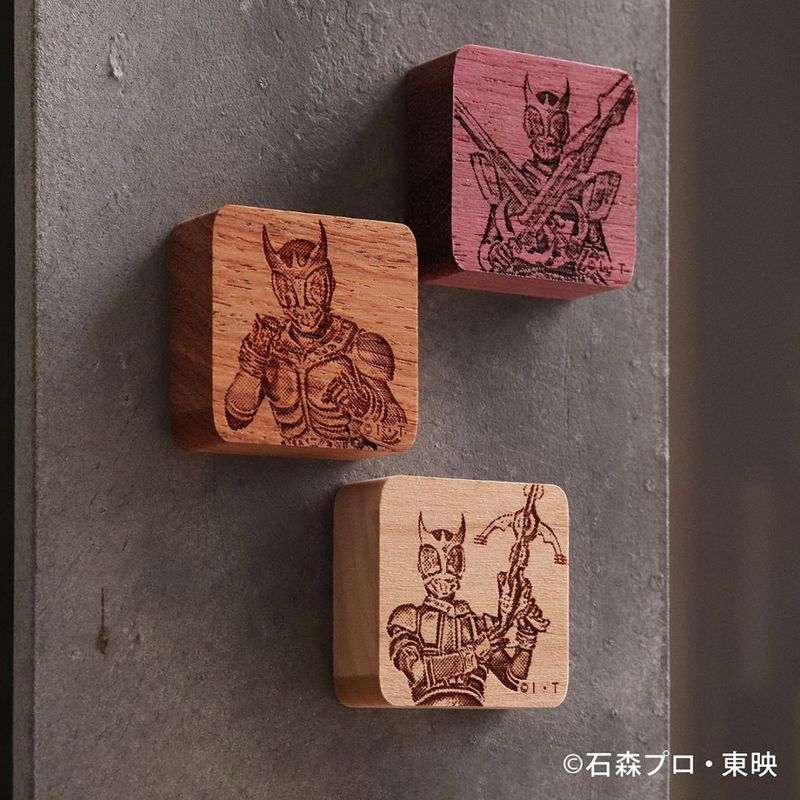 パープルハートの木製雑貨一覧 紫色の美しい天然木スマホケースや名刺