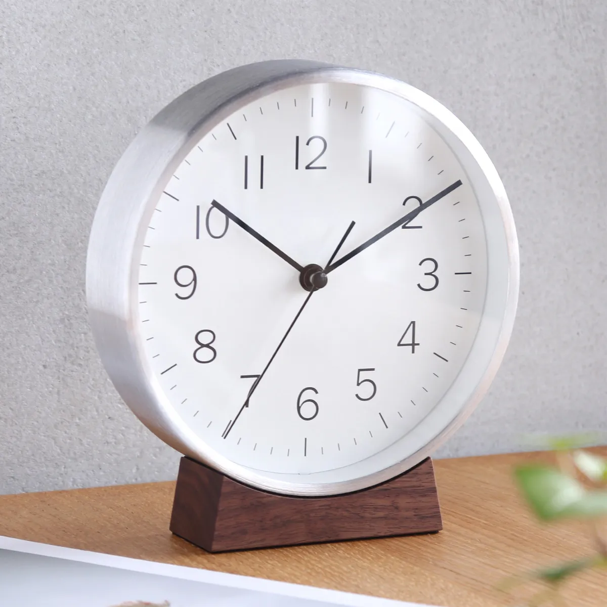 Wood Base Clock / T/H Meter