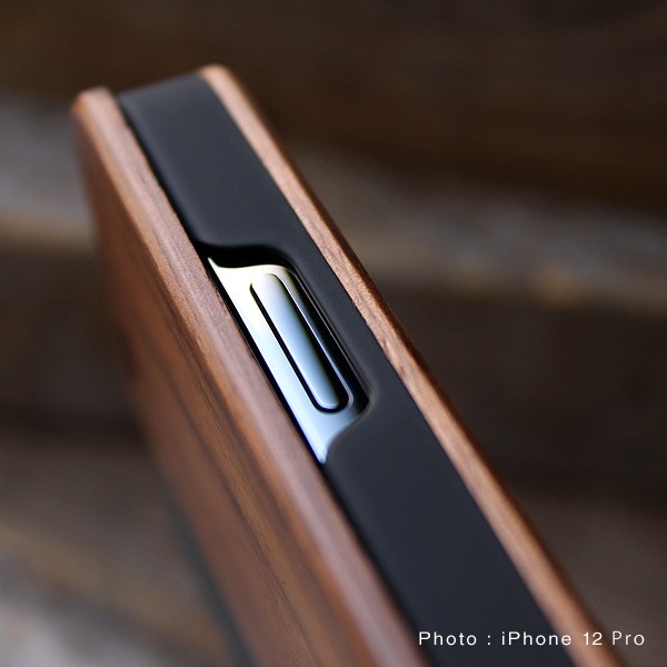 ■【14/13】「iPhone 14/13 FLIPCASE」木目が美しい手帳型アイフォンケース【6.1インチ】