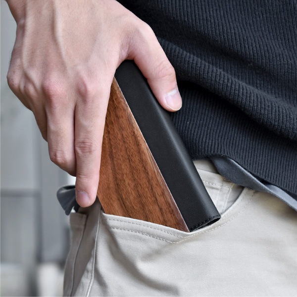 ■【14/13】「iPhone 14/13 FLIPCASE」木目が美しい手帳型アイフォンケース【6.1インチ】