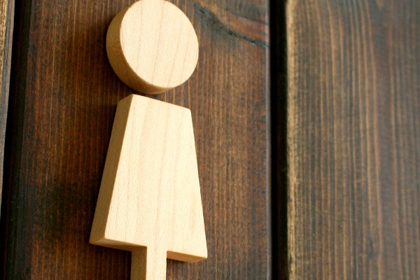 「Toilet Sign」木地職人が高級材メープル・ウォールナットから作った木製トイレサインプレート。おしゃれなインテリア/北欧風デザイン