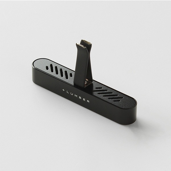 「Car Fragrance」心安らぐ香りと木の温もりで、上質ドライブ。木製カーフレグランス/車用芳香剤