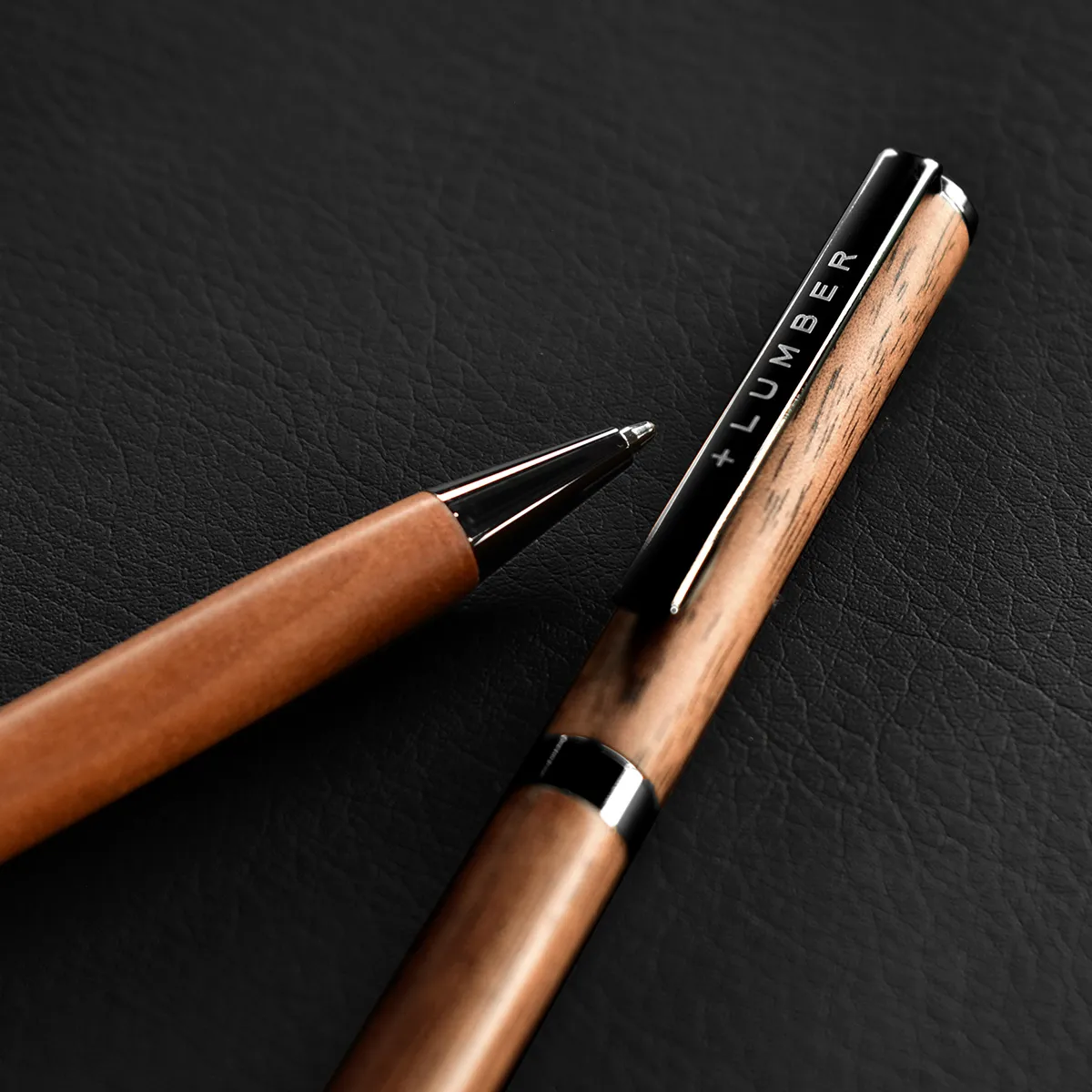 □ツイスト式「SLIM BALLPOINT PEN TWIST 1.0mm」細身のシルエットが