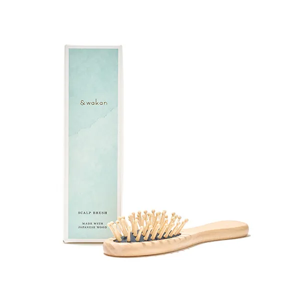 「スカルプブラシ」日々のヘアケアがもっと楽しみに。 頭皮マッサージ用の天然木スカルプブラシ・ヘアブラシ/&wakan