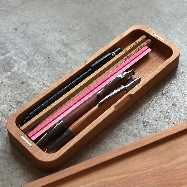 「Pen Case Gentle」職人が銘木を削り出して作ったシンプルデザインのおしゃれな木製筆箱・ペンケース