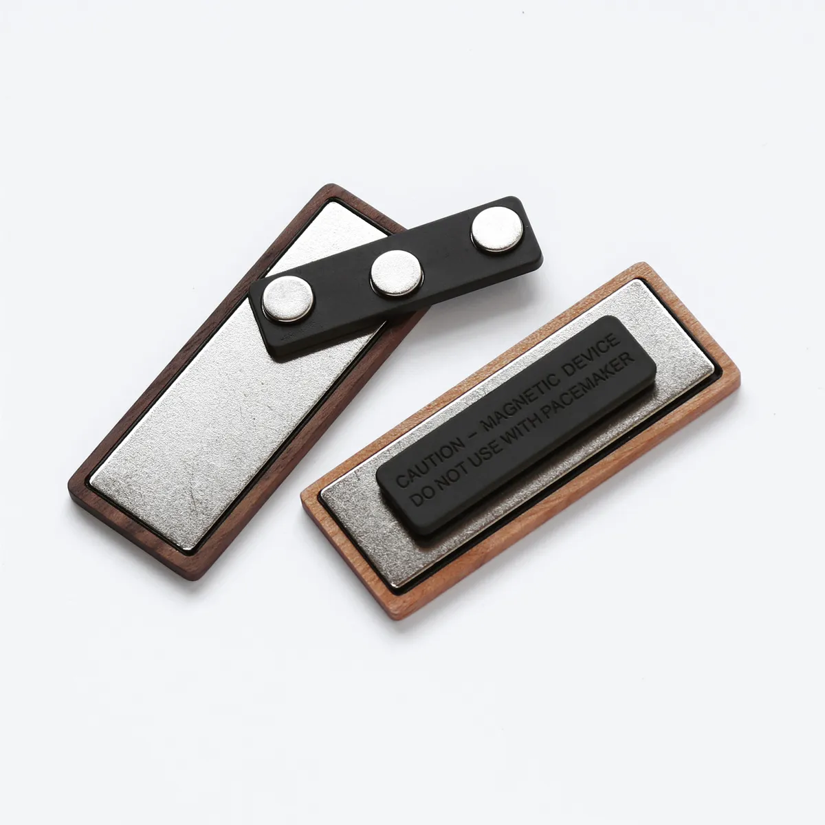 【刻印代込】「Magnetic Name Tag」衣服を傷つけない、マグネット式の木製ネームタグ・名札/記念品・オリジナルアイテム