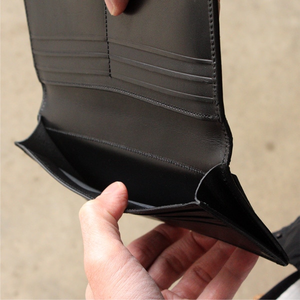 「WOODY Slim Wallet」本物の木目を型押しした、本革のおしゃれな長財布/メンズ/レザー