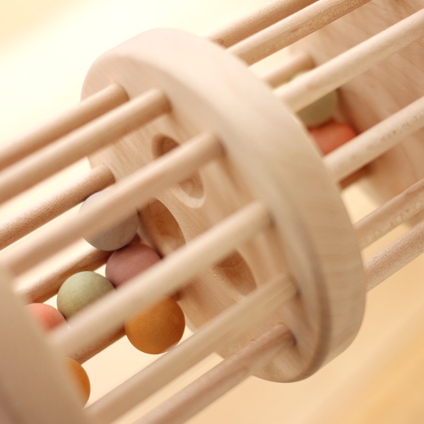 「NIHONシリーズ いろはタワー」名入れできる、日本製にこだわったやさしいパステルカラーの木製ラトル・がらがら