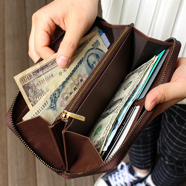 【販売終了】「CONNIE Zip Round Wallet」コルクを活用、ジッパー仕様の大容量な長財布/Anewoodブランド/名入れ可能