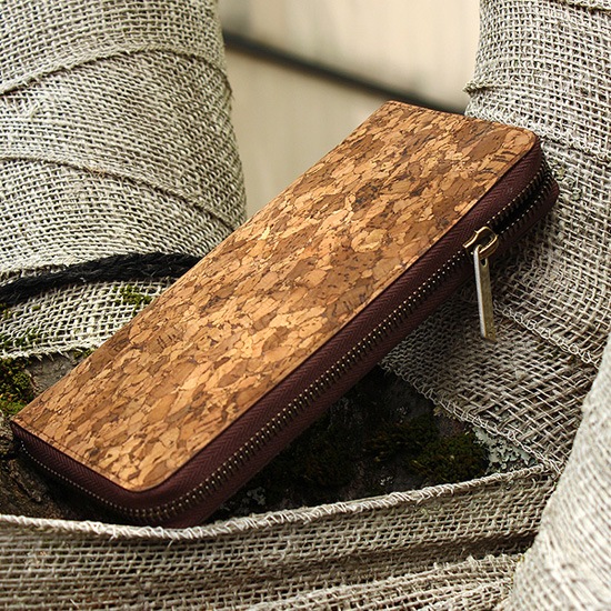 【販売終了】「CONNIE Zip Round Wallet」コルクを活用、ジッパー仕様の大容量な長財布/Anewoodブランド/名入れ可能