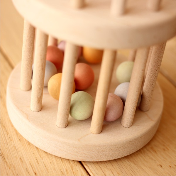 「NIHONシリーズ いろはタワー」名入れできる、日本製にこだわったやさしいパステルカラーの木製ラトル・がらがら