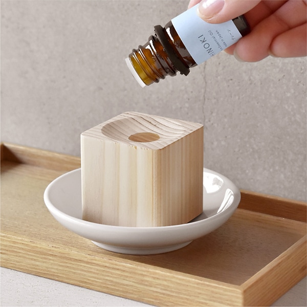 「HINOKI アロマディッシュ」名入れができる国産のヒノキを使用したアロマディッシュ
