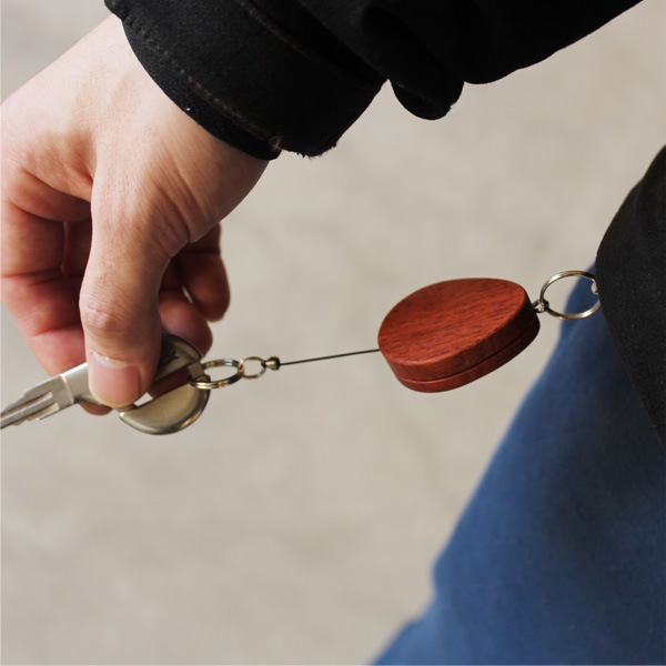 「Reel Holder」見た目にも美しくスマートにカギを使用できるリールキーホルダー/北欧風デザイン