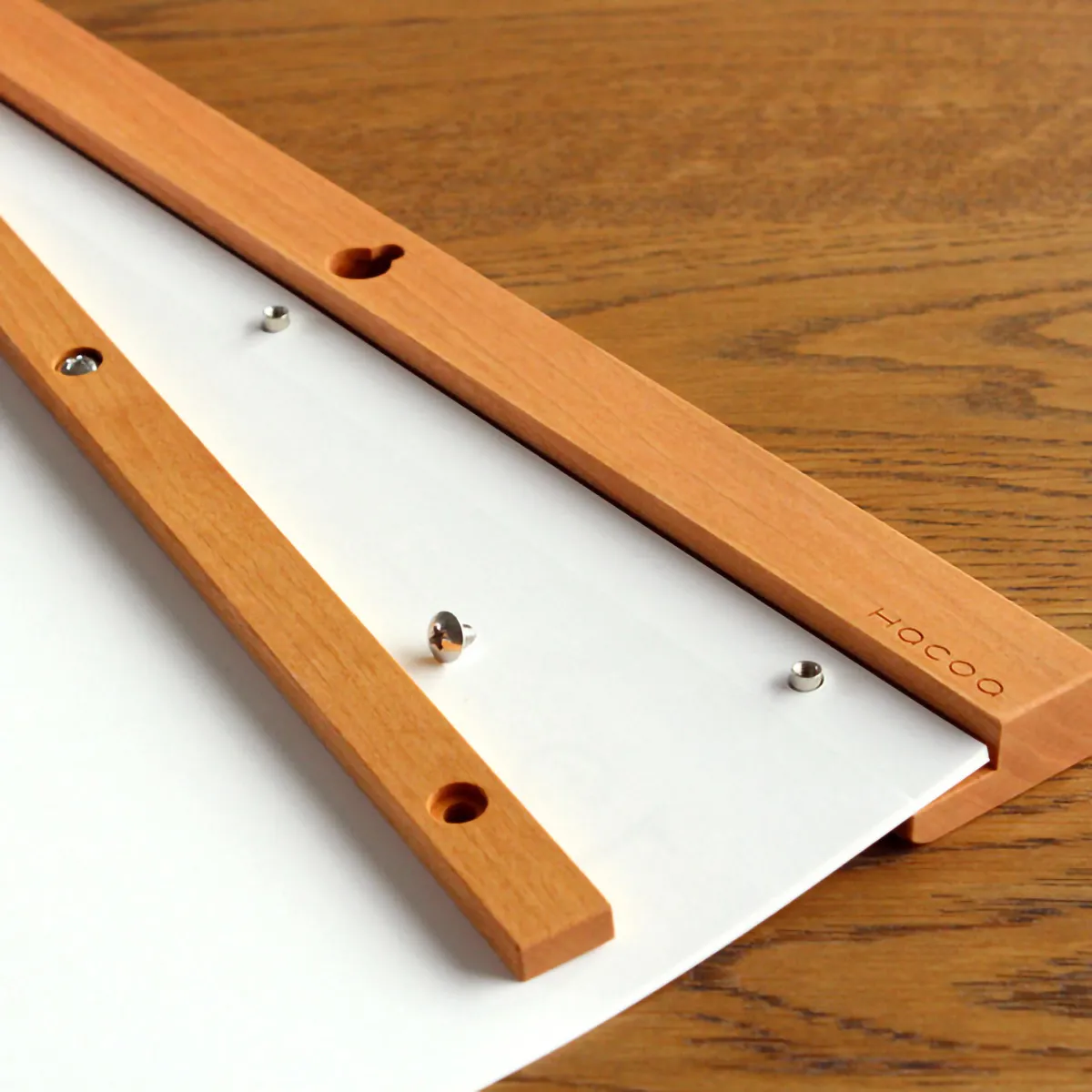 「2026年版 Wall Calendar」インテリアに馴染むおしゃれな木製壁掛けカレンダー(※2026年1月~12月分)/北欧風デザイン