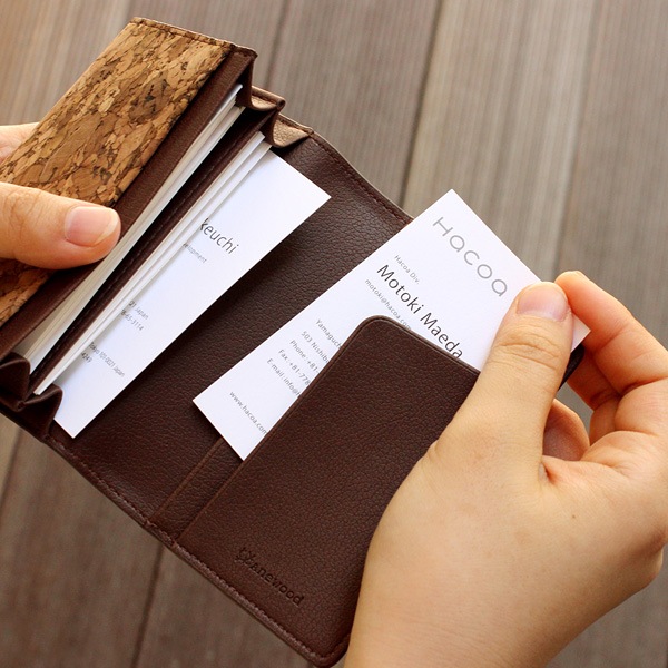 【生産終了】「CONNIE Business Card Case」スムーズな開閉が使いやすい、収納力抜群の名刺入れ・カードケース/名入れ可能