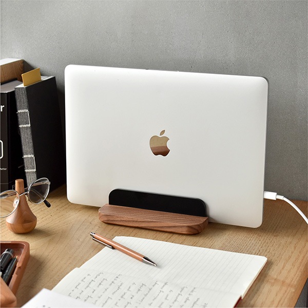 「Laptop Stand Flat」サイズ調整できる、ディスク環境に馴染みやすいノートパソコンスタンド/Hacoaブランド