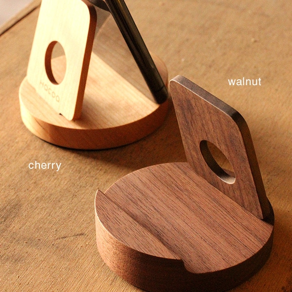 「Smartphone Stand」様々なスマホに対応。汎用性高いおしゃれな木製スマートフォンスタンド/Hacoaブランド
