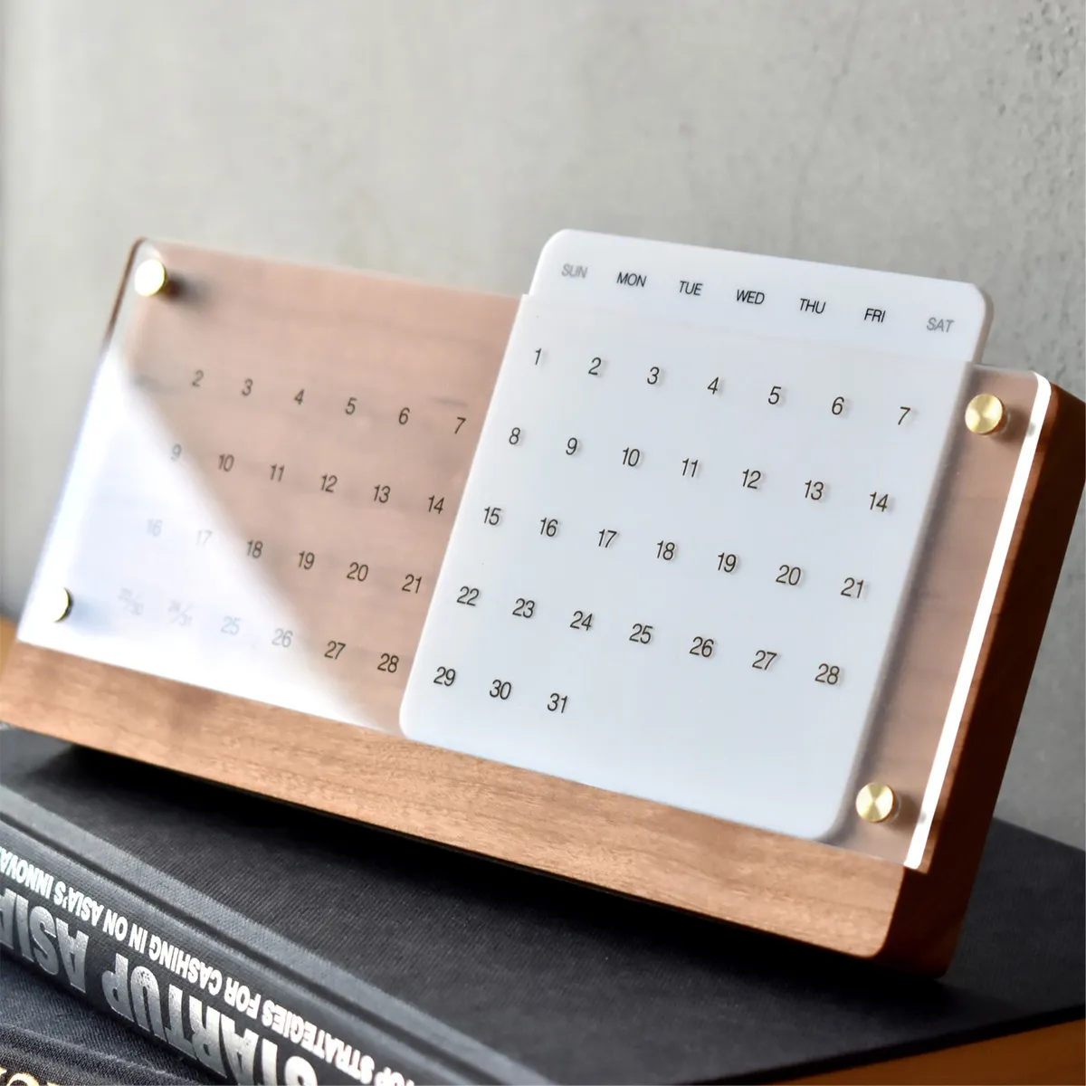 「Desk Calendar Eternal」時とともに深まる卓上万年カレンダー