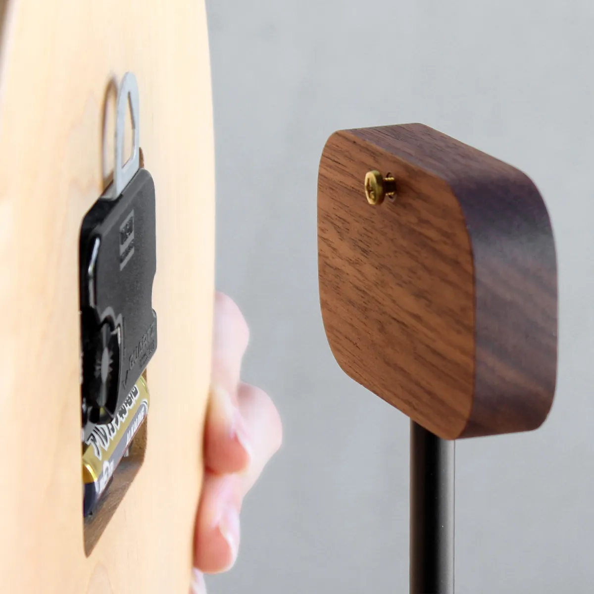 「Clock Stand」掛け時計を置き型にできる時計スタンド/Hacoaブランド