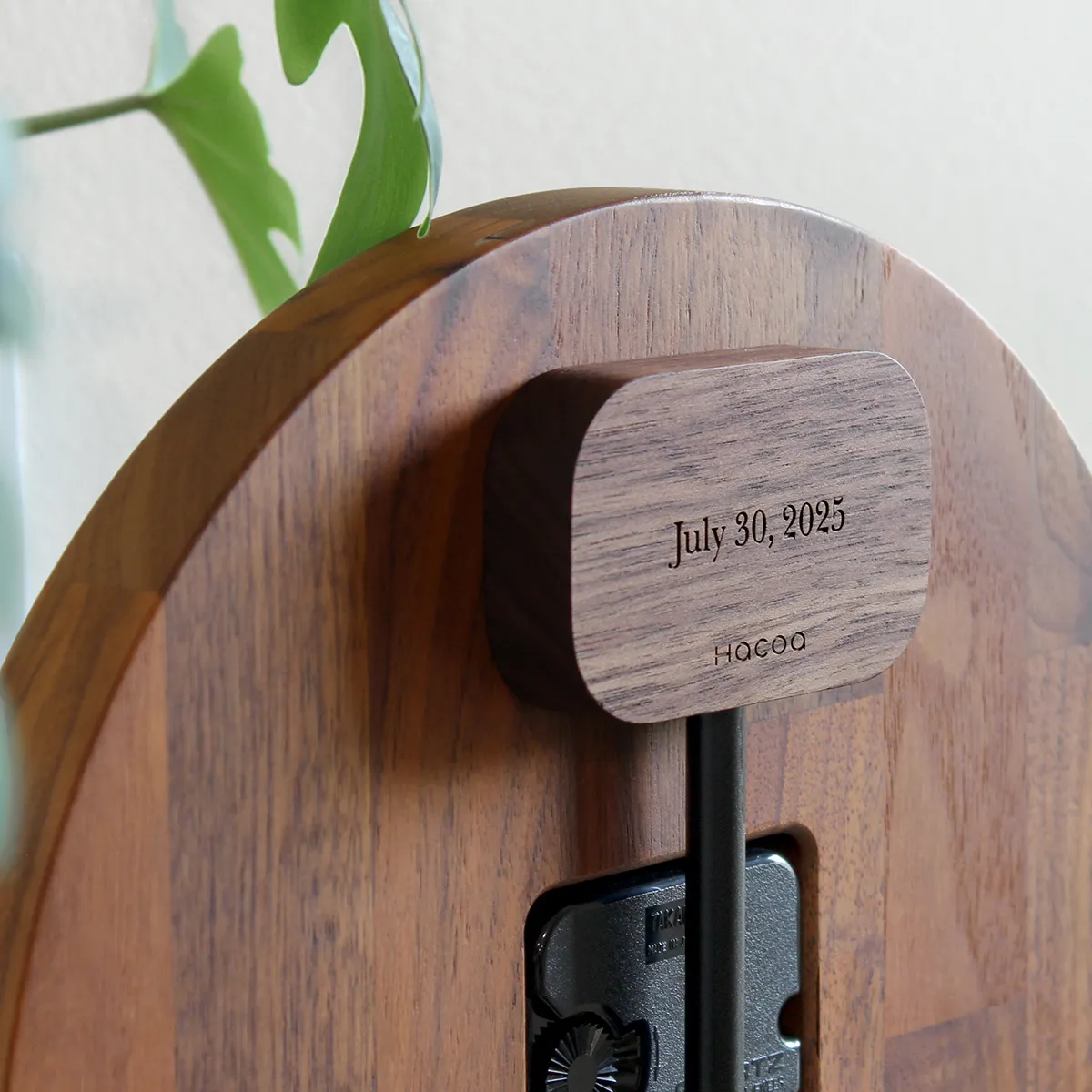 「Clock Stand」掛け時計を置き型にできる時計スタンド/Hacoaブランド