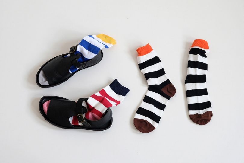 太よこしましまくつした