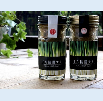 【冷蔵便】梅の葉／イカ味噌美人　ピリッ辛　60ｇ（冷蔵）