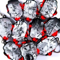 彼岸島/丸太 アクリルキーホルダー｜墓場の画廊ONLINE STORE